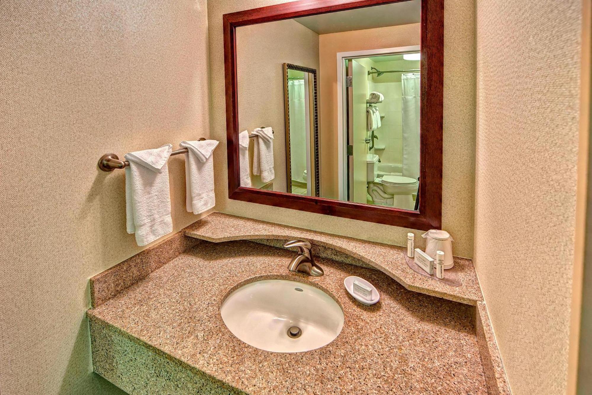 Hotel Springhill Old Dominion